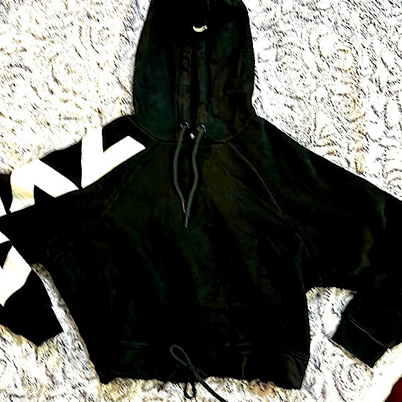 Zyia heavy black cropped hoodie with large white logo arm - Picture 1 of 5